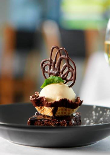 Waterford Marina Hotel | Waterford  | Photos 1